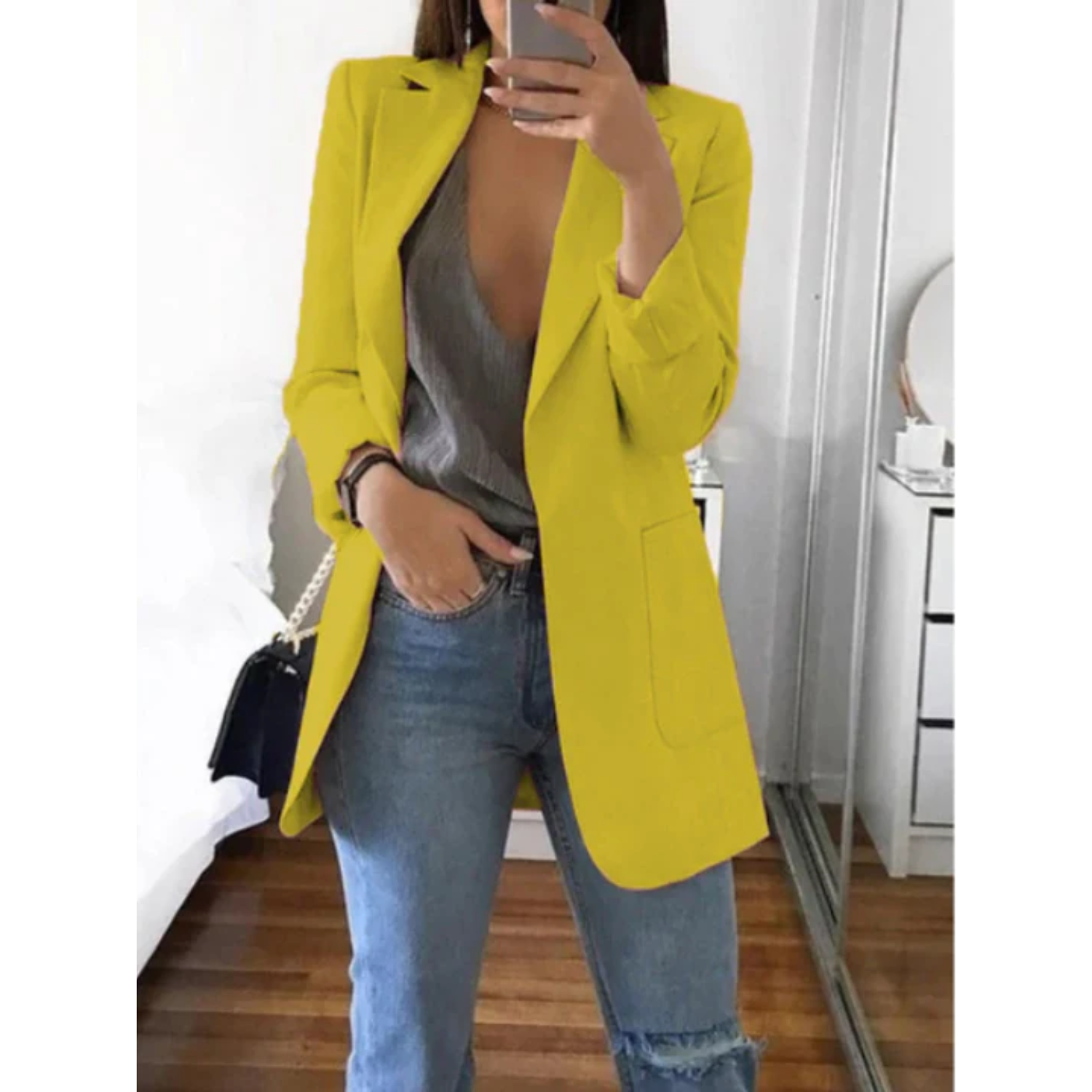 Mode Outlet | Dopasowany Żakiet Damski – Stylowy i Wszechstronny