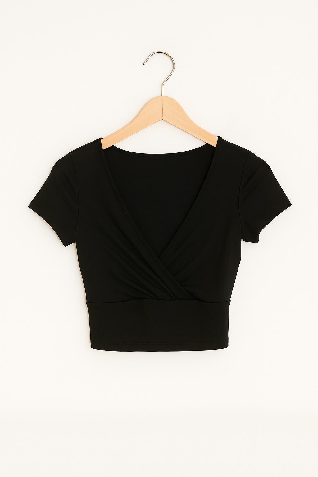Damski Crop Top z dekoltem w serek – Wygodny i Stylowy