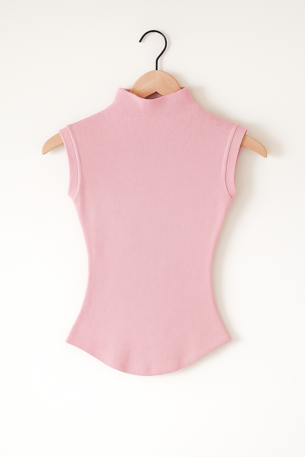 Damska bluzka z wysokim kołnierzem bez rękawów – elegancka i minimalistyczna