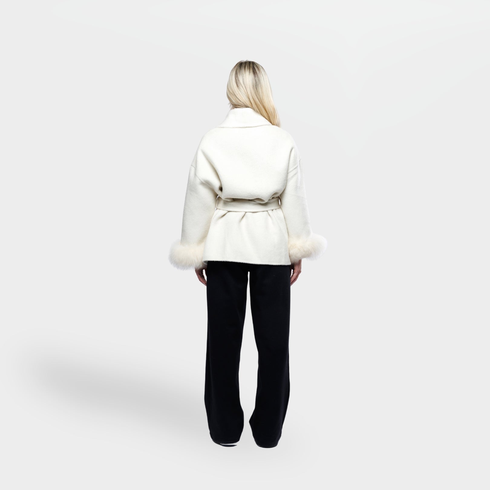 Celeste Luxe Płaszcz – Zimowy Glamour w Najlepszym Wydaniu