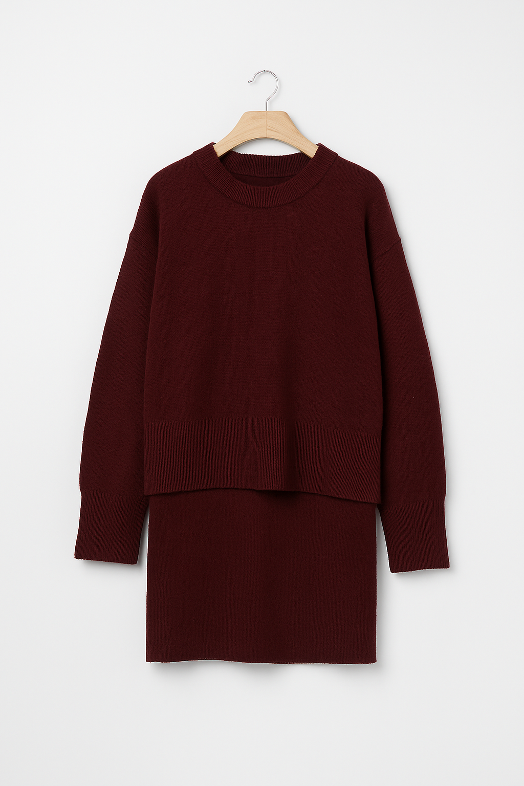 Elegancki damski komplet - sweter i spódniczka