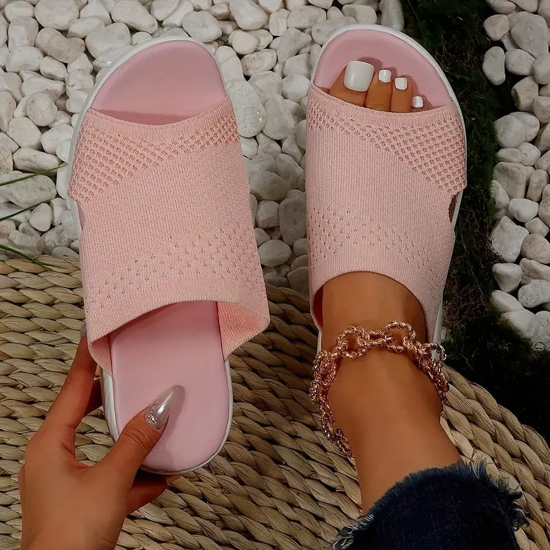 Wygodne kapcie damskie z dodatkowym wsparciem