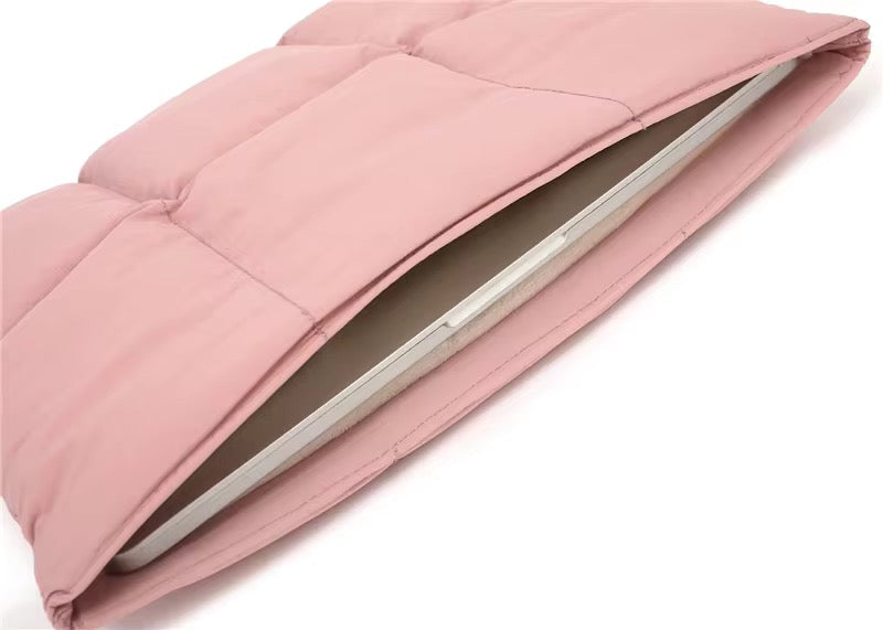 Puchowa Torba na Laptopa Cloudy – Stylowa, Miękka i Ochronna ☁️💻