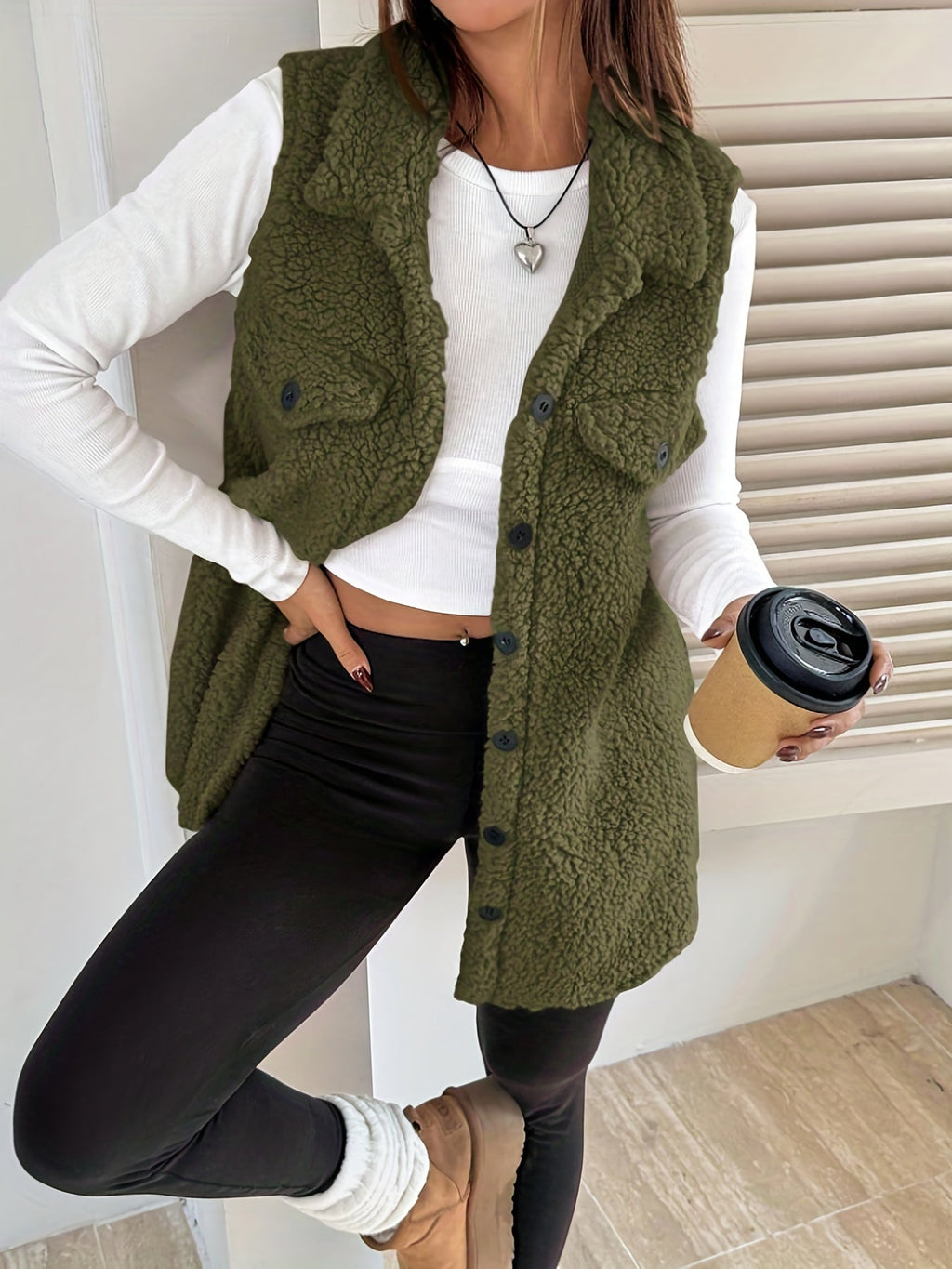 Kamizelka z misia damska – Długi fason z miękkiej tkaniny typu teddy