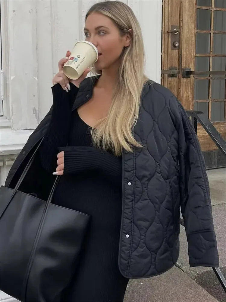 Elena – Zimowa Kurtka Oversize dla Kobiet | Stylowa i Ciepła