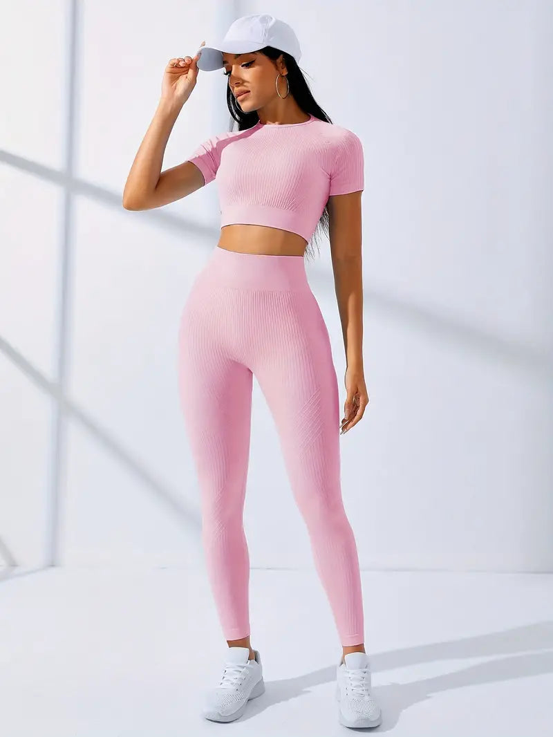 Damski Zestaw Treningowy z Krótkim Topem i Leginsami z Wysokim Stanem